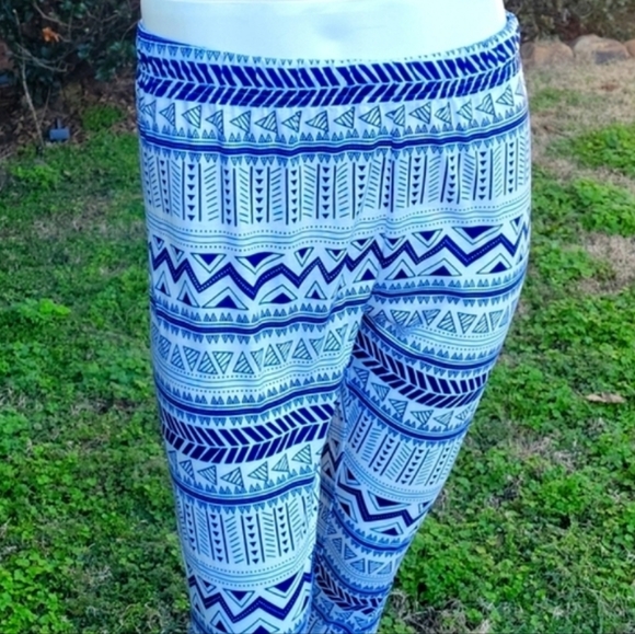 NEW SHEIN Geometric Print High Waist Leggings - Picture 9 of 17